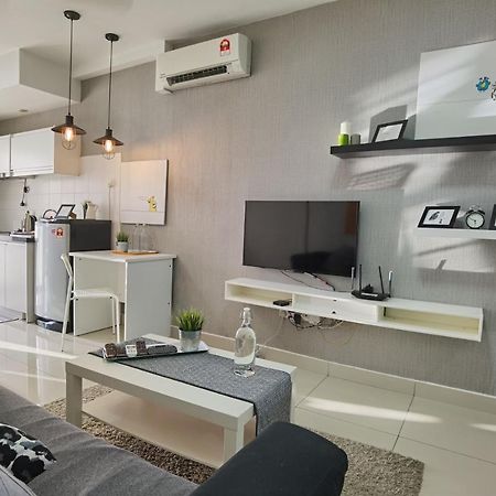 2 Bedroom Apartment - Mycribkl Neocyber 사이버자야 외부 사진